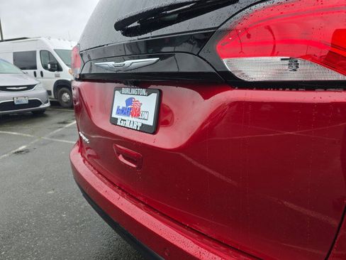 New 2026 Chrysler Voyager LX image 17