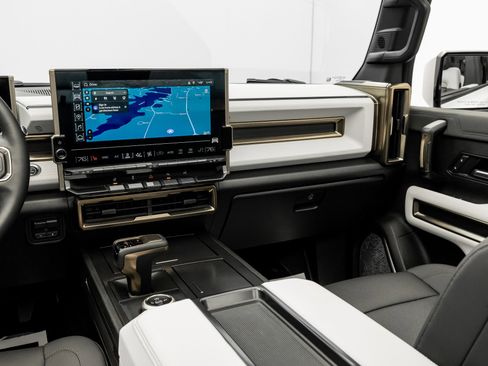 Used 2024 GMC Hummer EV 2X w/ LPO, Roof Cross Rail Package image 38