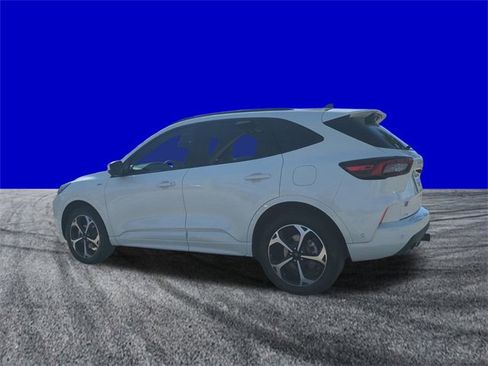 Certified 2023 Ford Escape ST-Line Elite w/ Premium Technology Package image 6