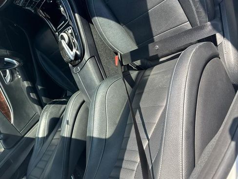 Used 2017 Mercedes-Benz E 300 4MATIC w/ Premium 3 Package image 31