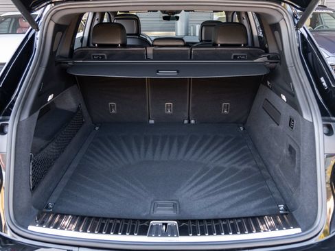 Certified 2026 Porsche Cayenne AWD/4WD image 35