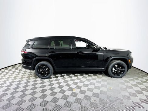 New 2025 Jeep Grand Cherokee L Altitude AWD/4WD image 8