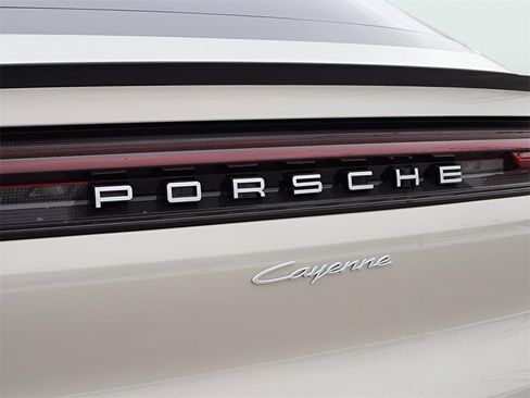 New 2026 Porsche Cayenne Coupe image 6