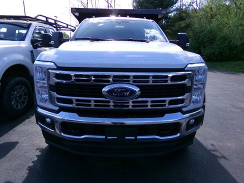 New 2025 Ford F450 XL w/ XL Chrome Package AWD/4WD image 2
