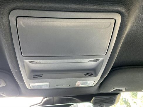 Used 2025 Ford Mustang GT Premium image 33