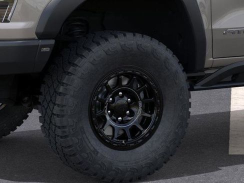 New 2026 GMC Canyon AT4X w/ AT4X AEV Edition image 9