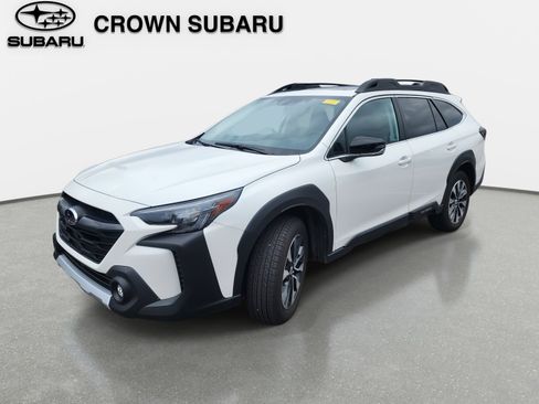 Used 2025 Subaru Outback Limited XT image 1