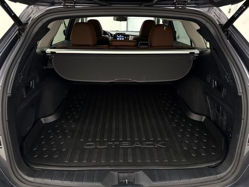 Certified 2023 Subaru Outback Touring AWD/4WD image 27