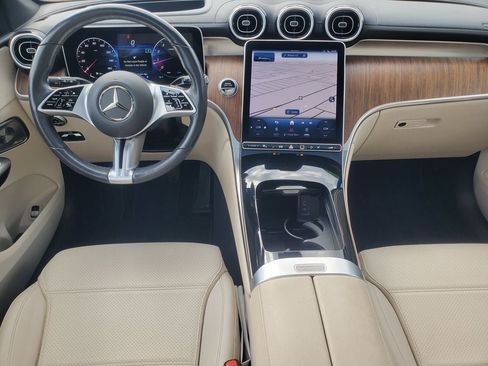 Used 2023 Mercedes-Benz GLC 300 4MATIC image 23