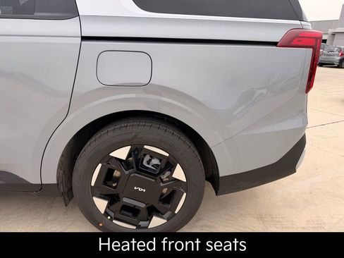 New 2026 Kia Carnival EX image 9