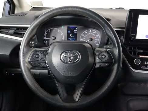 Used 2025 Toyota Corolla LE w/ Convenience Package FWD image 7