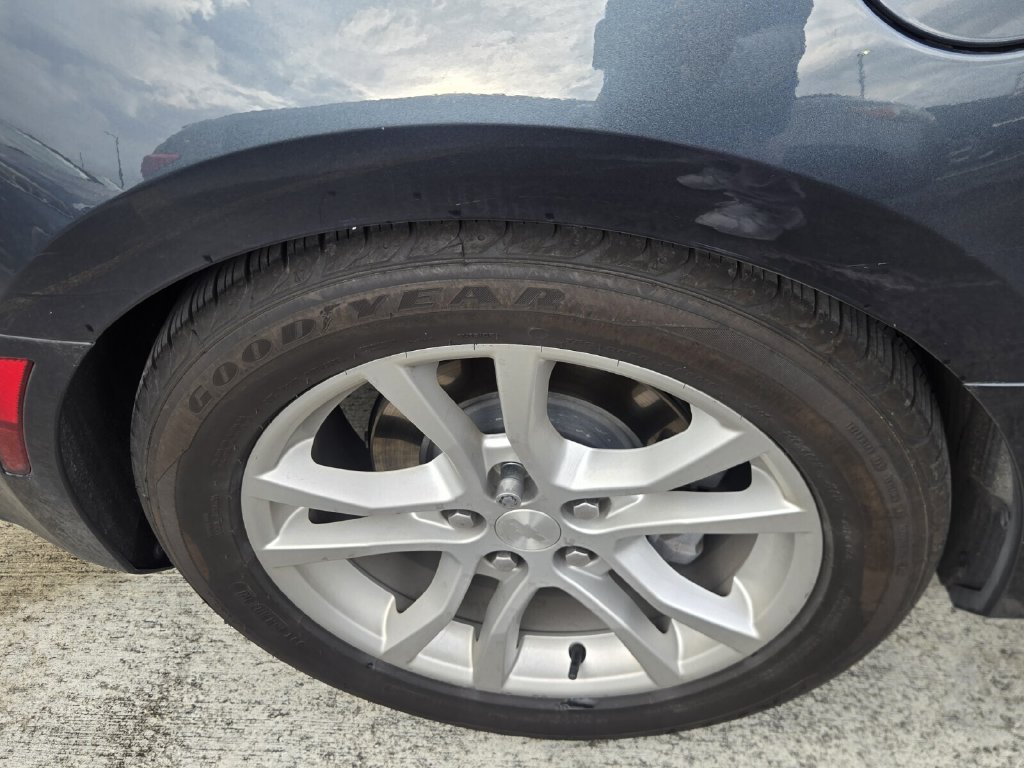 Used 2022 Chevrolet Camaro LS RWD image 6