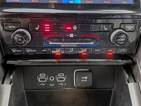 Used 2024 Jeep Grand Cherokee Limited image 26