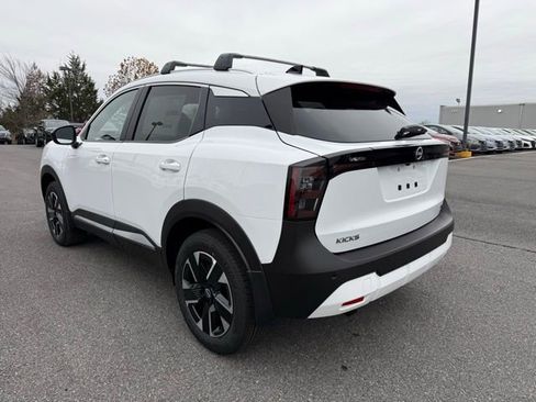 New 2026 Nissan Kicks SV w/ Cold Weather Package image 7