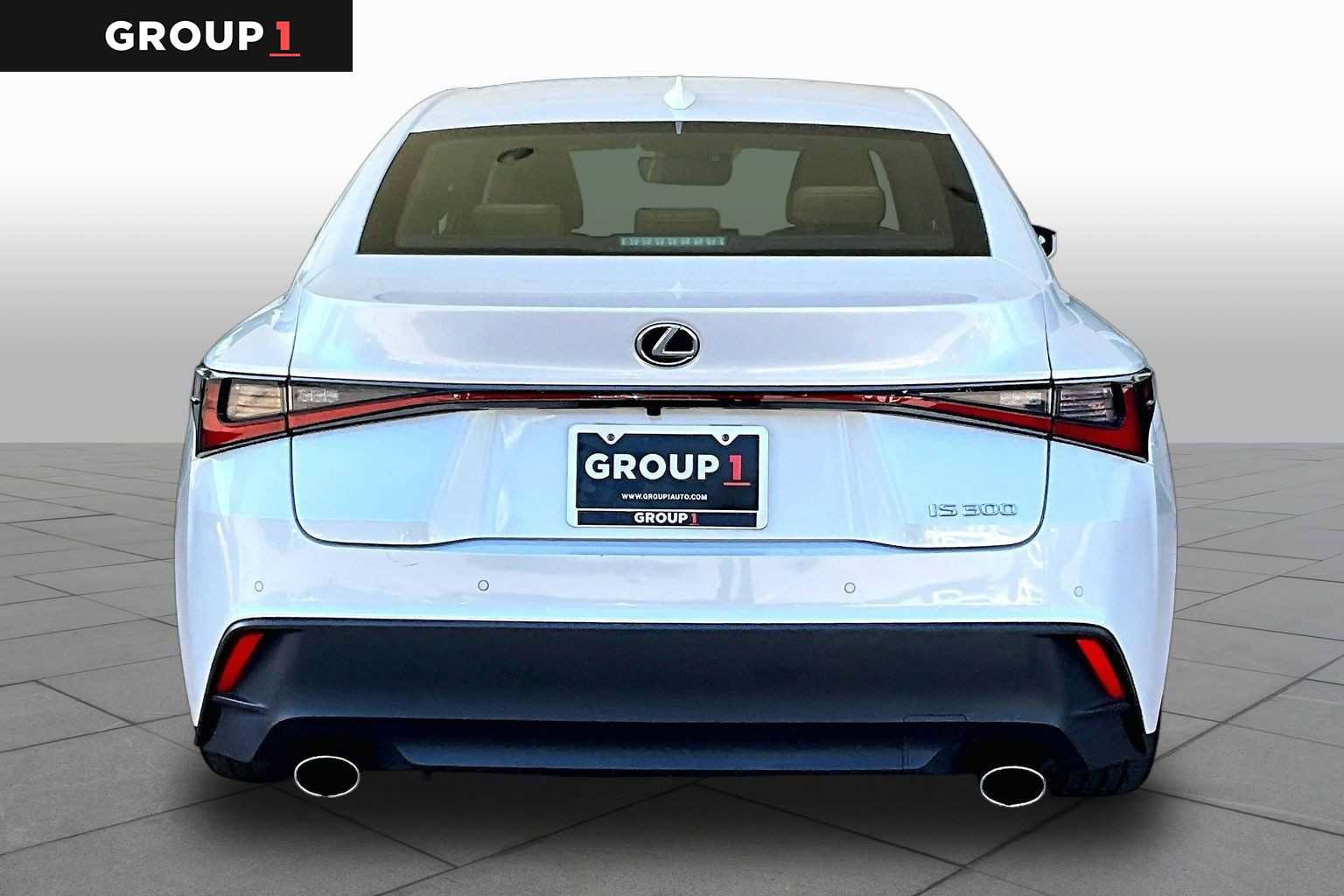 Used 2024 Lexus IS 300 w/ Comfort Package RWD image 5