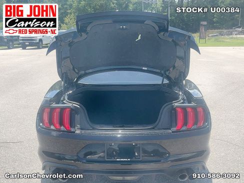 Used 2022 Ford Mustang GT Premium w/ Black Accent Package RWD image 13