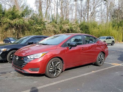 Used 2024 Nissan Versa SR w/ Trunk Package image 3