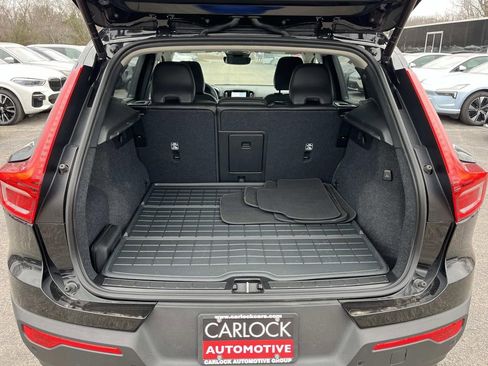 Used 2025 Volvo XC40 B5 Plus w/ Protection Package Premier image 12