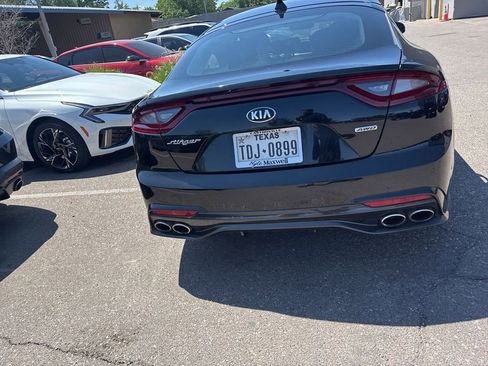 Used 2018 Kia Stinger Premium AWD/4WD image 13