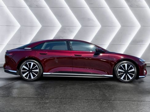 Used 2023 Lucid Air Pure AWD/4WD image 4