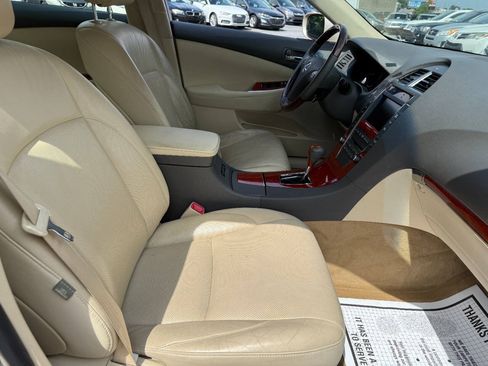 Used 2011 Lexus ES 350 FWD image 34