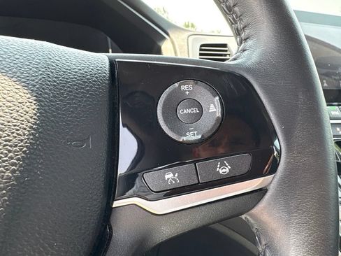 Used 2023 Honda Odyssey Touring image 25