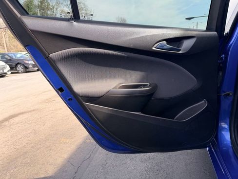 Used 2017 Chevrolet Cruze LT w/ Convenience Package FWD image 22