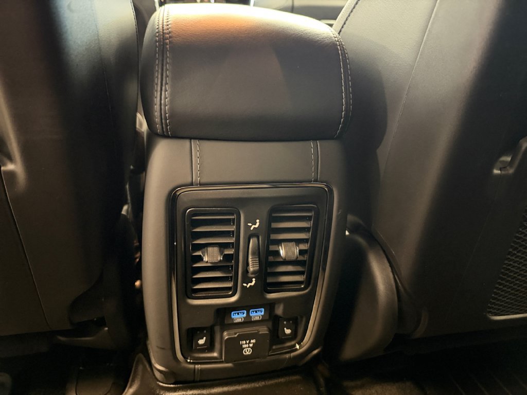 Used 2020 Jeep Grand Cherokee SRT AWD/4WD image 24