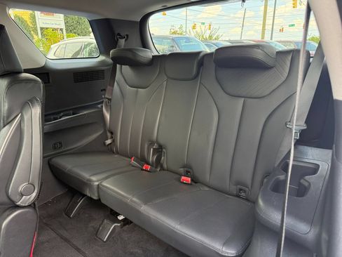 Used 2025 Hyundai Palisade SEL AWD/4WD image 31