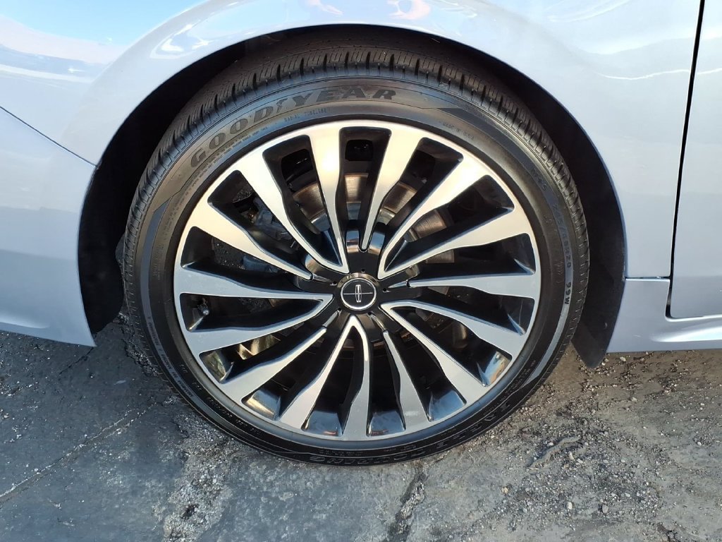 Used 2019 Lincoln Continental Black Label w/ Rear Seat Package AWD/4WD image 39