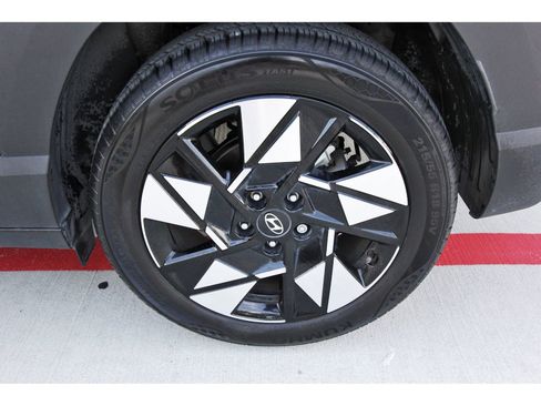 Used 2024 Hyundai Kona SEL w/ Convenience Package FWD image 30