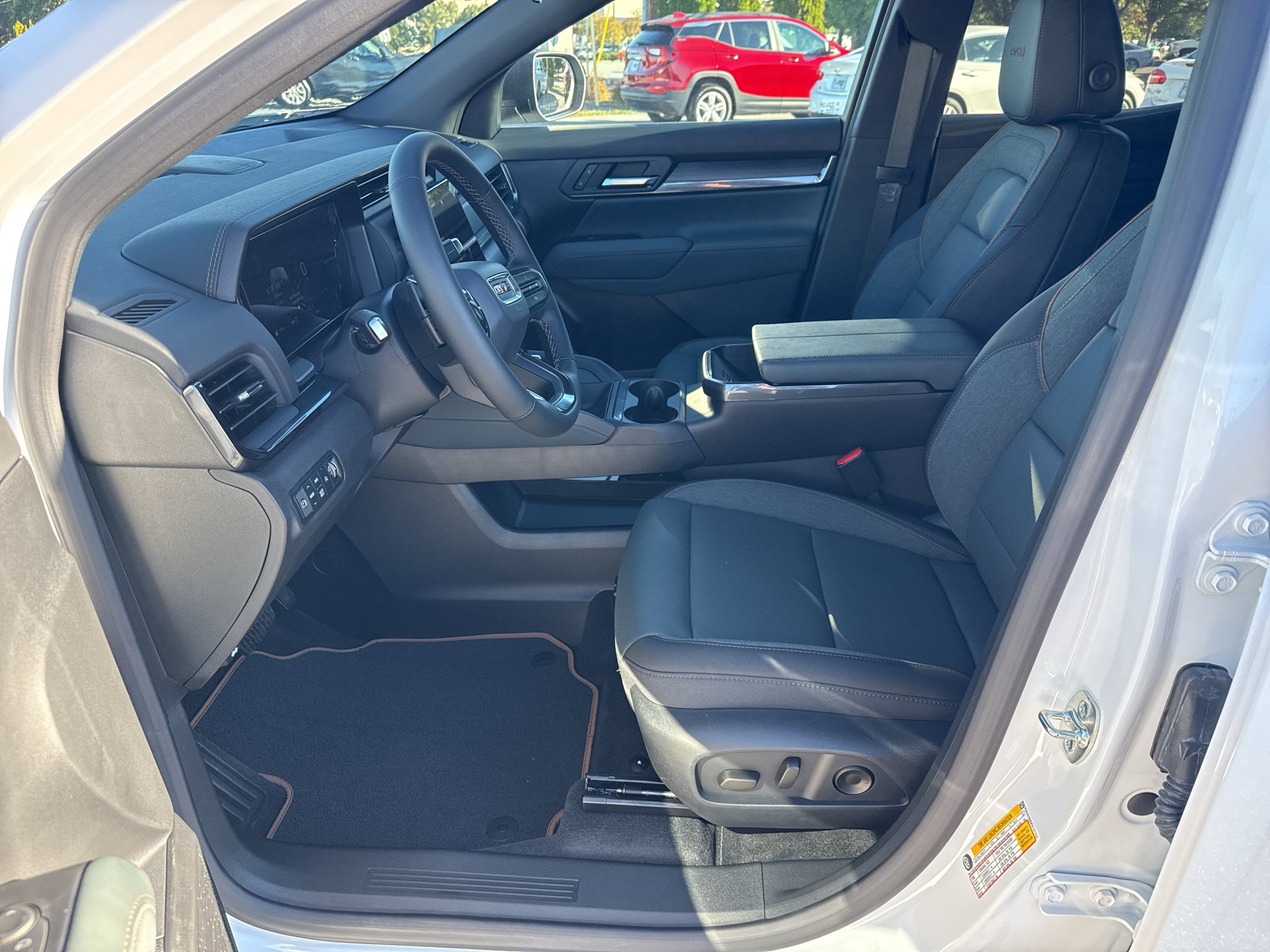New 2027 GMC Terrain AT4 w/ Convenience Package III AWD/4WD image 8
