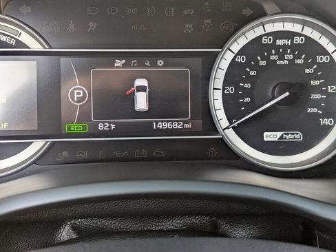 Used 2019 Kia Niro LX image 29