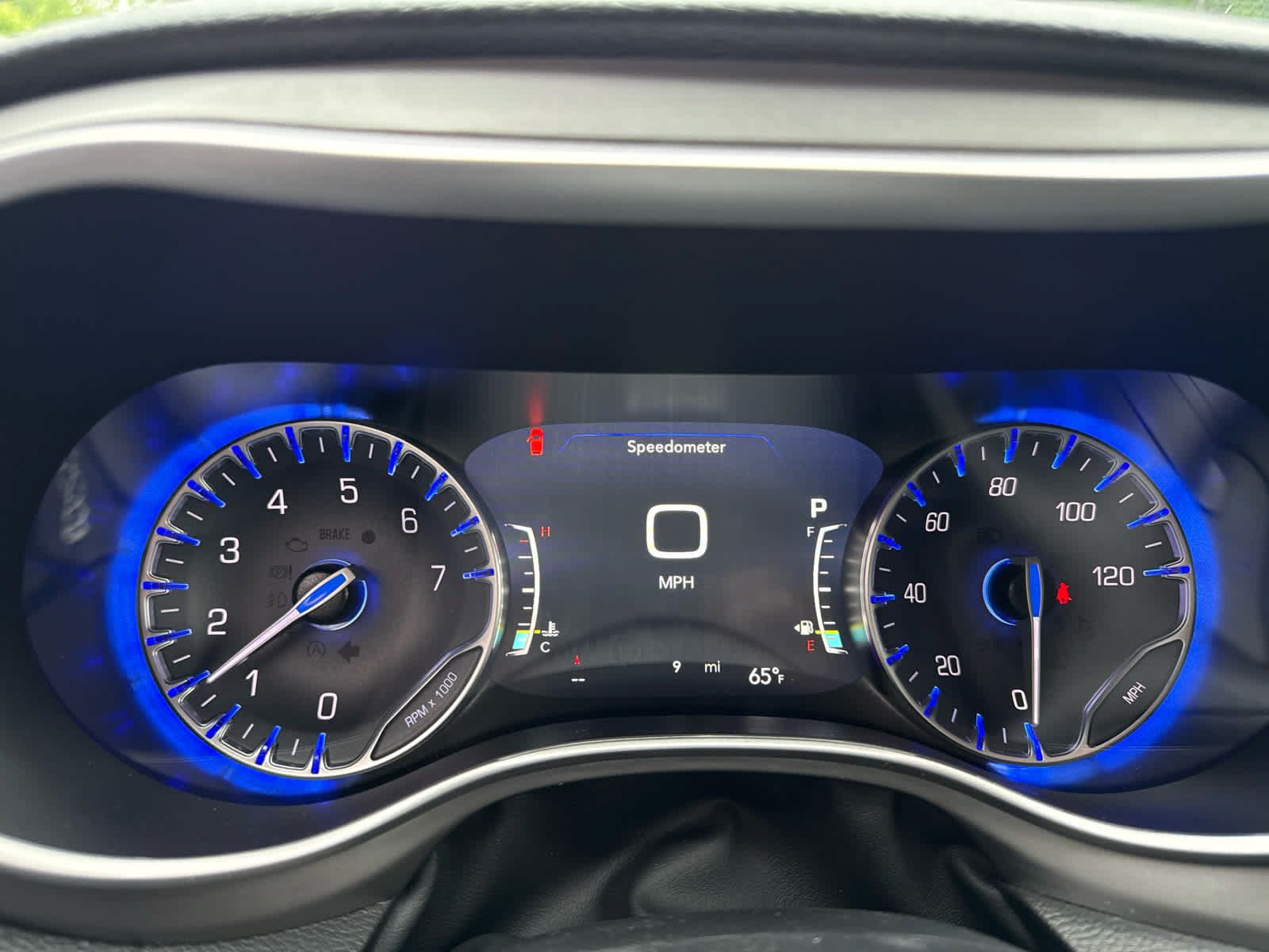 New 2027 Chrysler Pacifica Select AWD/4WD image 26
