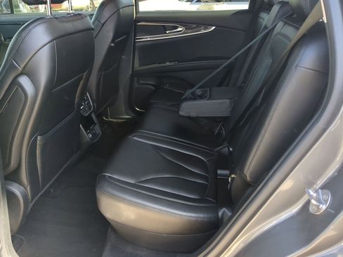 Used 2023 Lincoln Nautilus AWD w/ Premium Package image 21