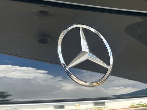 Used 2024 Mercedes-Benz GLE 450e 4MATIC image 25