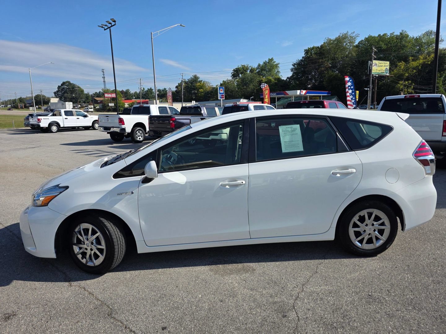 Used 2017 Toyota Prius V Two FWD image 2
