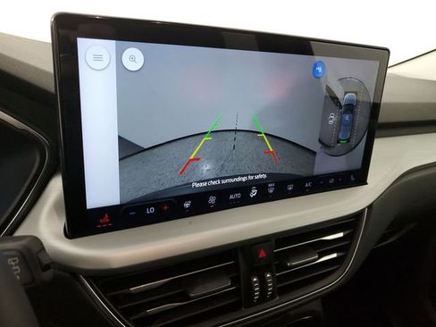 Used 2023 Ford Escape Platinum w/ Premium Technology Package image 31