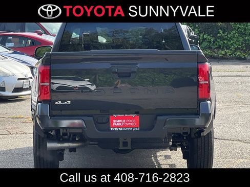 Used 2026 Toyota Tacoma SR5 AWD/4WD image 9