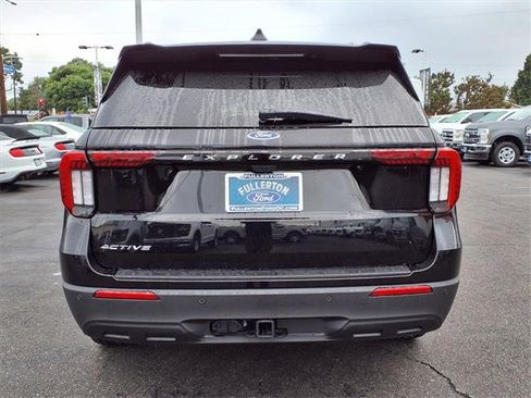 New 2025 Ford Explorer Active image 3
