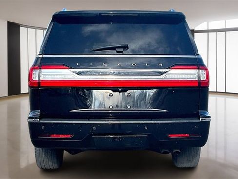 Used 2021 Lincoln Navigator L Reserve image 5