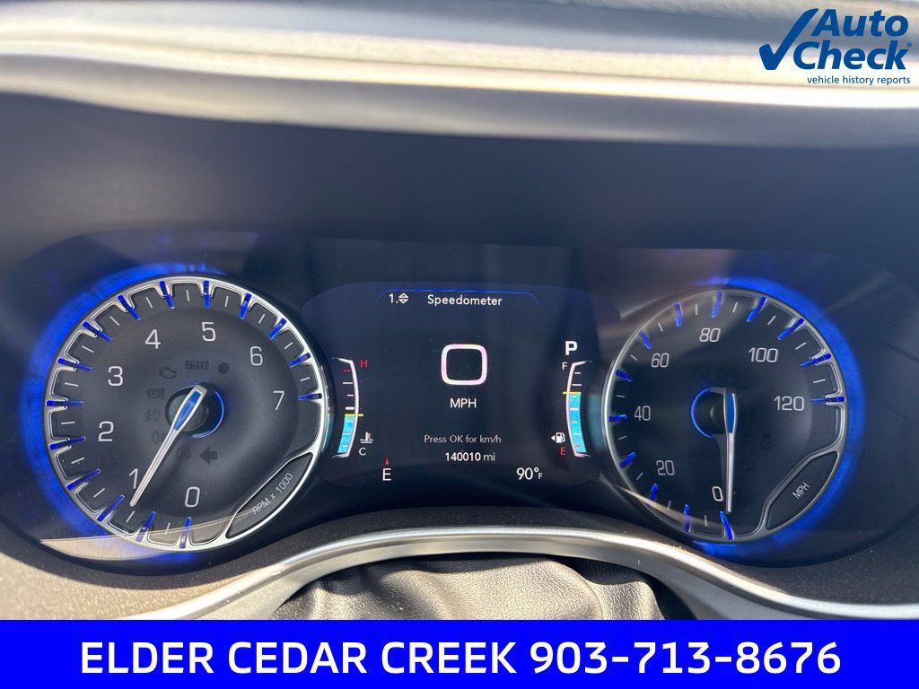 Used 2021 Chrysler Pacifica Touring-L w/ Uconnect Theater Family Group AWD/4WD image 27