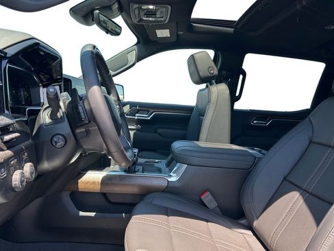 New 2026 Chevrolet Silverado 1500 High Country w/ Midnight Edition AWD/4WD image 10