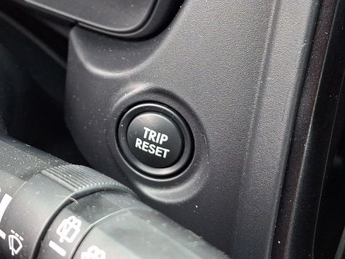 Used 2026 Subaru Forester Premium AWD/4WD image 24