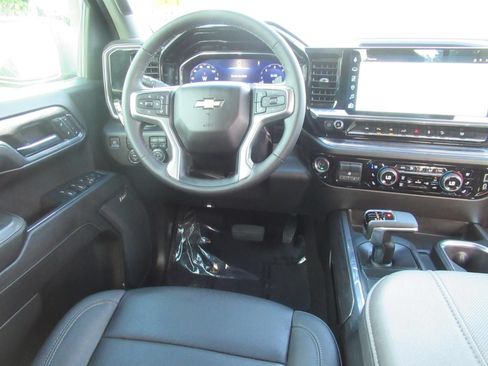 Used 2024 Chevrolet Silverado 1500 LTZ w/ LTZ Premium Package AWD/4WD image 14