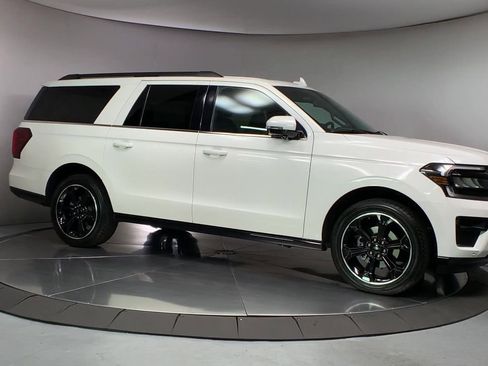 Used 2024 Ford Expedition Max Limited image 2