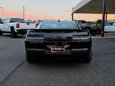 Used 2015 Chevrolet Camaro LS RWD image 4