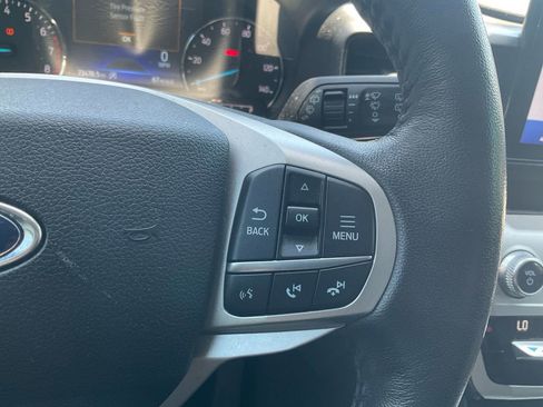 Used 2021 Ford Explorer XLT RWD image 20