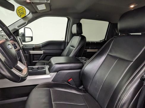 Used 2021 Ford F350 Lariat w/ Lariat Value Package AWD/4WD image 2