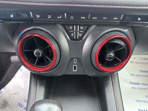 Used 2021 Chevrolet Blazer RS image 33